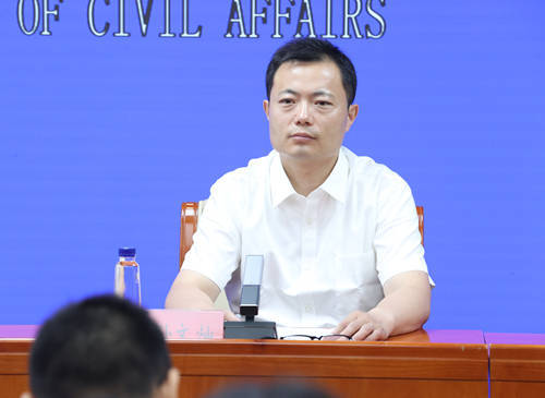 千宏财富 民政部：鼓励打造定位服务中老年人的专属直播间