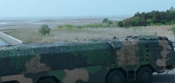 顺发配资 被称为“武统神器”的东风-100罕见曝光，央视高调亮相，火箭军却为何列装受限？