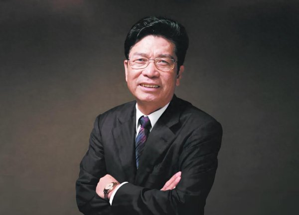 恩卓中盈 美的上半年营收2511亿: 净利260亿 现金分红38亿 方洪波分得5814万